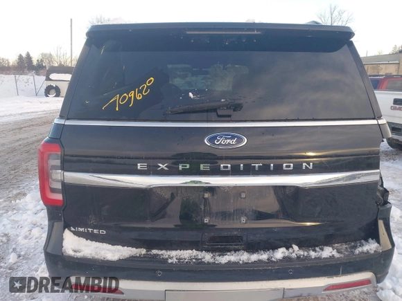 2024 Ford Expedition Limited with VIN 1FMJU2A81REA09620, listed as a IAAI auction lot 41272829 with 34,217 mi miles. Bid and sale history available at carsss.com. Image 17.