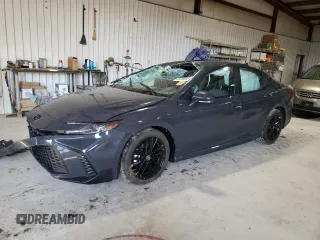 2025 Toyota Camry LE with VIN 4T1DAACK9SU556042, listed as a Copart auction lot 46990605 with 10,468 mi miles and Salvage Title. Bid and sale history available at DreamBid. Image 1.