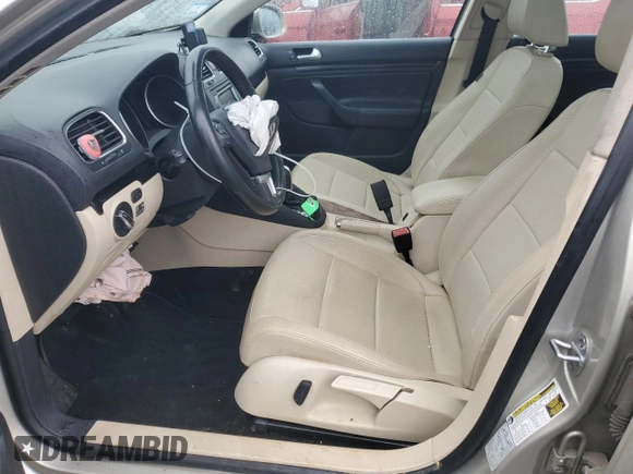 2013 Volkswagen Jetta TDI w/Sunroof & Nav с VIN 3VWPL7AJ8DM630757, выставлен на аукционе Copart как лот 58004715 с пробегом 163 682 миль миль и Списание • Salvage title. История ставок и продаж доступна на DreamBid. Изображение 7.