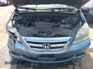2007 Honda Odyssey EX-L with VIN 5FNRL38747B105430, listed as a IAAI auction lot 41841005 with 286,605 mi miles. Bid and sale history available at carsss.com. Image 10.