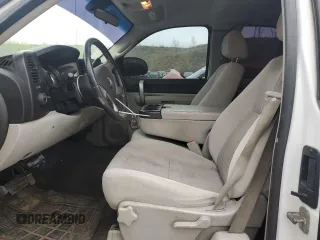 2009 Chevrolet Silverado 1500 LT with VIN 1GCEK29039Z249044, listed as a Copart auction lot 54418955 with 184,534 mi miles and Salvage Title. Bid and sale history available at DreamBid. Image 7.
