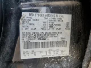 2001 Ford Escape XLS with VIN 1FMYU02101KE82516, listed as a Copart auction lot 46163255 with 190,989 mi miles and Salvage Title. Bid and sale history available at carsss.com. Image 14.
