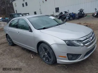 2010 Ford Fusion SE with VIN 3FAHP0HG6AR238670, listed as a IAAI auction lot 41992732 with 130,835 mi miles. Bid and sale history available at carsss.com. Image 1.
