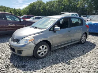 2010 Nissan Versa SL с VIN 3N1BC1CP9AL416361, выставлен на аукционе Copart как лот 65332155 с пробегом 174 096 миль миль и Чистый • Clean title. История ставок и продаж доступна на DreamBid. Изображение 1.