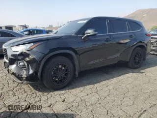 2020 Toyota Highlander LE with VIN 5TDBZRBH2LS502483, listed as a Copart auction lot 61066535 with 126,820 mi miles and Salvage title. Bid and sale history available at DreamBid. Image 1.