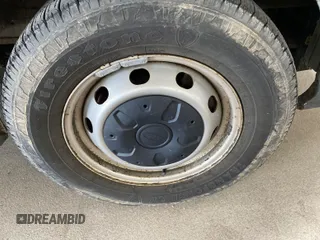 2018 Ford Transit с VIN 1FTYE1YM9JKB52110, выставлен на аукционе IAAI как лот 42610426 с пробегом 156 532 миль миль и . История ставок и продаж доступна на DreamBid. Изображение 17.