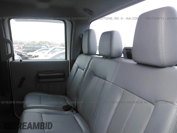 2011 Ford Super Duty F-250 SRW XL with VIN 1FT7W2BT0BEA38303, listed as a IAAI auction lot 21829173 with 164,885 mi miles. Bid and sale history available at carsss.com. Image 8.