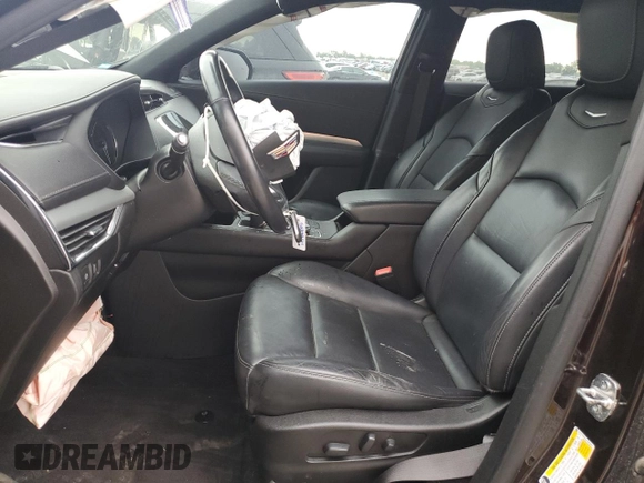 2020 Cadillac XT4 AWD Premium Luxury z VIN 1GYFZDR41LF025434, wystawiony jako Copart lot #55169805 z przebiegiem Nie podano mil oraz Szkoda całkowita • Salvage title. Historia ofert i sprzedaży dostępna na DreamBid. Obrazek 7.