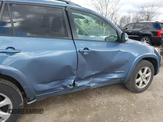 2011 Toyota RAV4 Ltd with VIN 2T3DK4DVXBW059371, listed as a IAAI auction lot 41870260 with 180,098 mi miles. Bid and sale history available at carsss.com. Image 17.