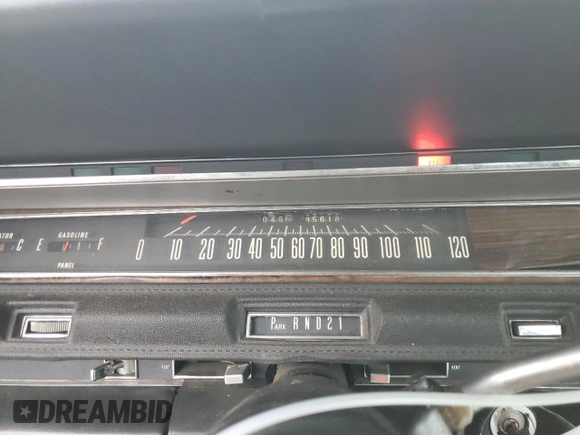 1968 Chrysler New Yorker z VIN CH3K8F117244, wystawiony jako Copart lot #51514955 z przebiegiem 95 618 mil mil oraz Tytuł czysty. Historia ofert i sprzedaży dostępna na DreamBid. Obrazek 9.