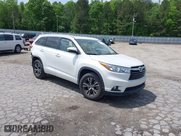 2016 Toyota Highlander XLE z VIN 5TDKKRFH3GS170784, wystawiony jako IAAI lot #42091024 z przebiegiem 83 300 mil mil oraz . Historia ofert i sprzedaży dostępna na DreamBid. Obrazek 1.