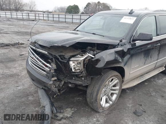 2016 GMC Yukon SLT with VIN 1GKS1BKC9GR480199, listed as a IAAI auction lot 41352032 with 146,716 mi miles. Bid and sale history available at carsss.com. Image 6.