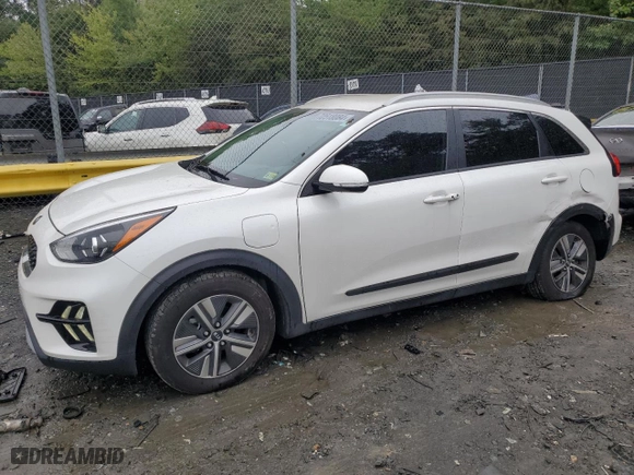 2021 Kia Niro Plug-In Hybrid EX with VIN KNDCD3LD5M5477694, listed as a Copart auction lot 72518084 with 29,893 mi miles and Salvage Title. Bid and sale history available at carsss.com. Image 1.