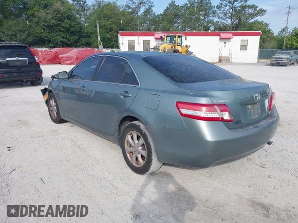 2011 Toyota Camry LE with VIN 4T1BF3EK1BU660297, listed as a IAAI auction lot 42080321 with 81,934 mi miles. Bid and sale history available at carsss.com. Image 3.