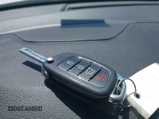 2018 Hyundai Tucson SE with VIN KM8J23A47JU820356, listed as a IAAI auction lot 42016418 with 110,138 mi miles. Bid and sale history available at carsss.com. Image 11.