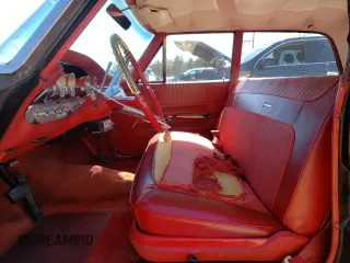 1964 Mercury Monterey z VIN 4W42Y542244, wystawiony jako Copart lot #49293765 z przebiegiem 61 674 mil mil oraz Szkody całkowita. Historia ofert i sprzedaży dostępna na DreamBid. Obrazek 7.
