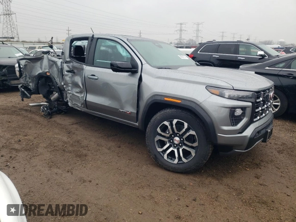 2024 GMC Canyon 4WD AT4 z VIN 1GTP6DEK8R1306627, wystawiony jako Copart lot #80921614 z przebiegiem 6 mil mil oraz Szkoda całkowita • Salvage title. Historia ofert i sprzedaży dostępna na DreamBid. Obrazek 4.