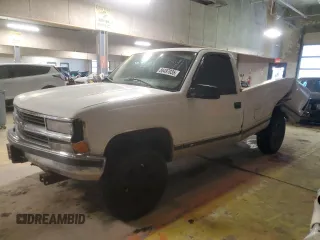 1998 Chevrolet Silverado 1500 with VIN 1GCEK14R7WZ176742, listed as a Copart auction lot 48466525 with 224,223 mi miles and Salvage Title. Bid and sale history available at DreamBid. Image 1.