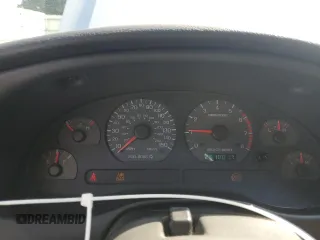 2000 Ford Mustang GT z VIN 1FAFP42X8YF309852, wystawiony jako Copart lot #57959605 z przebiegiem 251 001 mil mil oraz Szkoda całkowita • Salvage title. Historia ofert i sprzedaży dostępna na DreamBid. Obrazek 9.