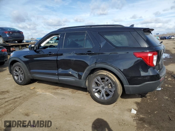 2023 Ford Explorer XLT with VIN 1FMSK8DH9PGB82621, listed as a Copart auction lot 50576485 with 28,026 mi miles and Salvage Title. Bid and sale history available at carsss.com. Image 2.