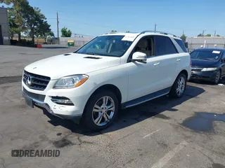 2013 Mercedes-Benz M 350 with VIN 4JGDA5HB9DA110185, listed as a IAAI auction lot 42563832 with 125,340 mi miles and . Bid and sale history available at DreamBid. Image 19.
