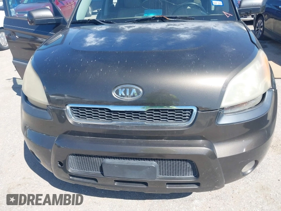2011 Kia Soul + with VIN KNDJT2A22B7243696, listed as a IAAI auction lot 41762093 with 195,696 mi miles. Bid and sale history available at carsss.com. Image 6.