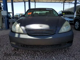 2003 Lexus ES 300 with VIN JTHBF30G430107593, listed as a Copart auction lot 52400765 with 270,767 mi miles and Salvage Title. Bid and sale history available at DreamBid. Image 5.