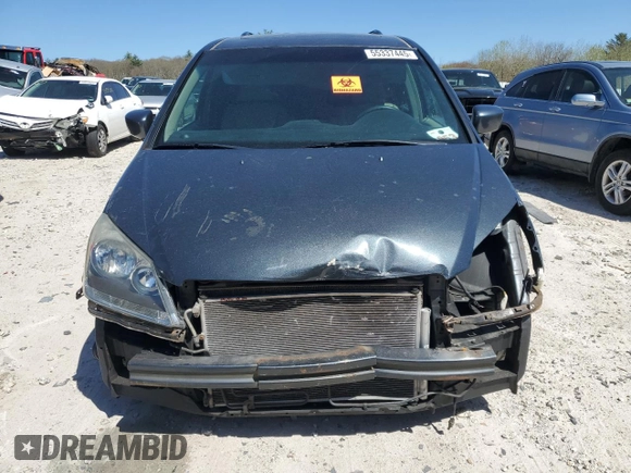 2005 Honda Odyssey EX-L z VIN 5FNRL38655B060017, wystawiony jako Copart lot #55337445 z przebiegiem 206 843 mil mil oraz Czysty tytuł • Clean title. Historia ofert i sprzedaży dostępna na DreamBid. Obrazek 5.