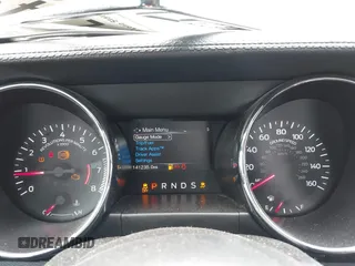 2016 Ford Mustang V6 z VIN 1FA6P8AM3G5256187, wystawiony jako IAAI lot #42415645 z przebiegiem 141 235 mil mil oraz . Historia ofert i sprzedaży dostępna na DreamBid. Obrazek 7.