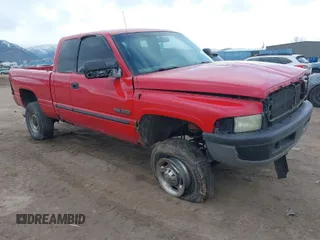 2001 Dodge Ram 2500 with VIN 1B7KF23631J193985, listed as a IAAI auction lot 41851679 with 322,105 mi miles. Bid and sale history available at carsss.com. Image 1.