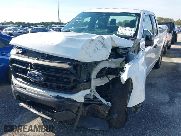 2022 Ford F-150 XL z VIN 1FTFX1E54NKD86627, wystawiony jako IAAI lot #41362024 z przebiegiem 32 712 mil mil oraz . Historia ofert i sprzedaży dostępna na DreamBid. Obrazek 6.