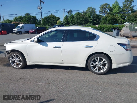 2014 Nissan Maxima S with VIN 1N4AA5AP2EC909749, listed as a IAAI auction lot 42456426 with 185,554 mi miles and . Bid and sale history available at DreamBid. Image 14.