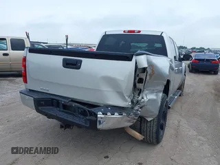 2011 Chevrolet Silverado 1500 LT with VIN 3GCPCSE06BG266809, listed as a IAAI auction lot 41840007 with 179,189 mi miles and . Bid and sale history available at DreamBid. Image 4.