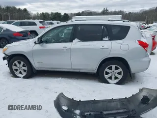 2006 Toyota RAV4 Limited with VIN JTMBK31V065012644, listed as a IAAI auction lot 41164316 with 215,149 mi miles. Bid and sale history available at carsss.com. Image 14.