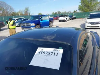 2019 Ford Mustang EcoBoost z VIN 1FA6P8TH9K5201378, wystawiony jako IAAI lot #41975711 z przebiegiem 46 945 mil mil oraz . Historia ofert i sprzedaży dostępna na DreamBid. Obrazek 17.