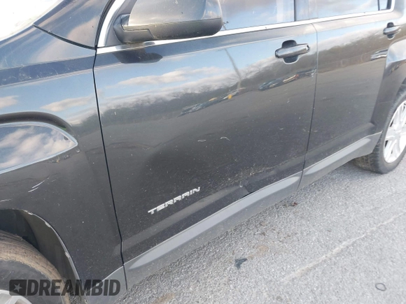 2010 GMC Terrain SLE-2 with VIN 2CTALDEW0A6355912, listed as a IAAI auction lot 41809103 with 233,959 mi miles. Bid and sale history available at carsss.com. Image 6.