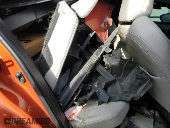 2020 Lexus UX 250h z VIN JTHP9JBH4L2022331, wystawiony jako Copart lot #52770435 z przebiegiem 152 542 mil mil oraz Szkoda całkowita • Salvage title. Historia ofert i sprzedaży dostępna na DreamBid. Obrazek 11.