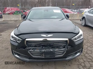 2018 Genesis G90 3.3T Premium with VIN KMHG34JA7JU041008, listed as a IAAI auction lot 41719369 with 146,874 mi miles. Bid and sale history available at carsss.com. Image 12.