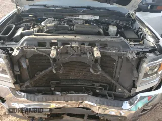 2018 GMC Sierra 2500HD Denali with VIN 1GT12SEY2JF255322, listed as a Copart auction lot 84299244 with 120,489 mi miles and Salvage Title. Bid and sale history available at carsss.com. Image 11.