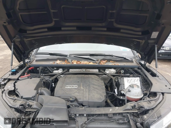 2022 Audi Q5 S line Premium z VIN WA1GAAFY0N2019698, wystawiony jako IAAI lot #41549059 z przebiegiem 24 105 mil mil oraz . Historia ofert i sprzedaży dostępna na DreamBid. Obrazek 10.