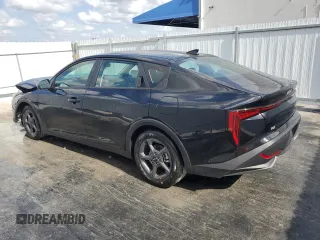 2025 Kia K4 LXS with VIN 3KPFT4DEXSE064040, listed as a Copart auction lot 53808645 with 4,284 mi miles and Clean Title. Bid and sale history available at carsss.com. Image 2.