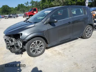 2018 Chevrolet Sonic LT z VIN 1G1JD6SB2J4110450, wystawiony jako Copart lot #51548525 z przebiegiem 124 367 mil mil oraz Nie do naprawy • Non repairable. Historia ofert i sprzedaży dostępna na DreamBid. Obrazek 1.