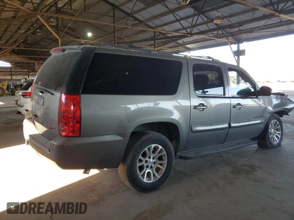 2008 GMC Yukon XL SLE w/3SA with VIN 1GKFC16038R263108, listed as a Copart auction lot 70296804 with 298,370 mi miles and Non Repairable. Bid and sale history available at carsss.com. Image 3.