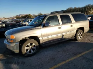2002 GMC Yukon XL SLT with VIN 3GKFK16Z92G264823, listed as a Copart auction lot 89217375 with 243,986 mi miles and Salvage Title. Bid and sale history available at carsss.com. Image 1.