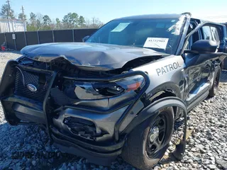 2021 Ford Police Interceptor z VIN 1FM5K8ACXMNA03127, wystawiony jako IAAI lot #41732905 z przebiegiem 73 398 mil mil oraz . Historia ofert i sprzedaży dostępna na DreamBid. Obrazek 6.