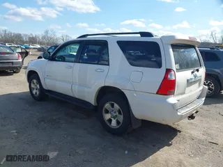 2006 Toyota 4Runner SR5 with VIN JTEBU14R168070401, listed as a IAAI auction lot 41977312 with 195,902 mi miles. Bid and sale history available at carsss.com. Image 3.