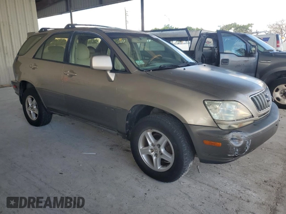 2001 Lexus RX 300 with VIN JTJHF10U010202653, listed as a Copart auction lot 70328414 with 198,764 mi miles and Clean Title. Bid and sale history available at carsss.com. Image 4.