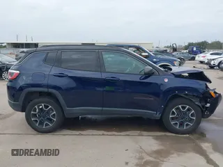 2019 Jeep Compass Trailhawk with VIN 3C4NJDDB8KT619330, listed as a IAAI auction lot 41237920 with 85,144 mi miles and . Bid and sale history available at DreamBid. Image 13.
