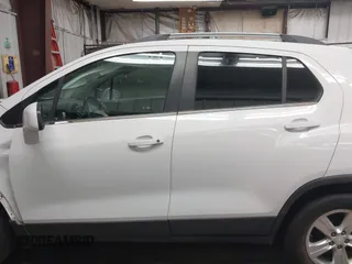 2016 Chevrolet Trax LT z VIN 3GNCJLSB8GL152879, wystawiony jako IAAI lot #42111415 z przebiegiem 85 445 mil mil oraz . Historia ofert i sprzedaży dostępna na DreamBid. Obrazek 14.