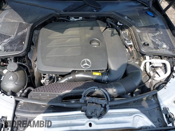 2019 Mercedes-Benz C 300 z VIN 55SWF8DB9KU321914, wystawiony jako IAAI lot #42032140 z przebiegiem 84 967 mil mil oraz . Historia ofert i sprzedaży dostępna na DreamBid. Obrazek 10.